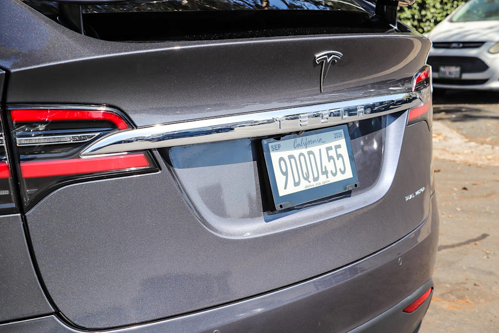 Thumbnail: 2020 Tesla Model X - 18