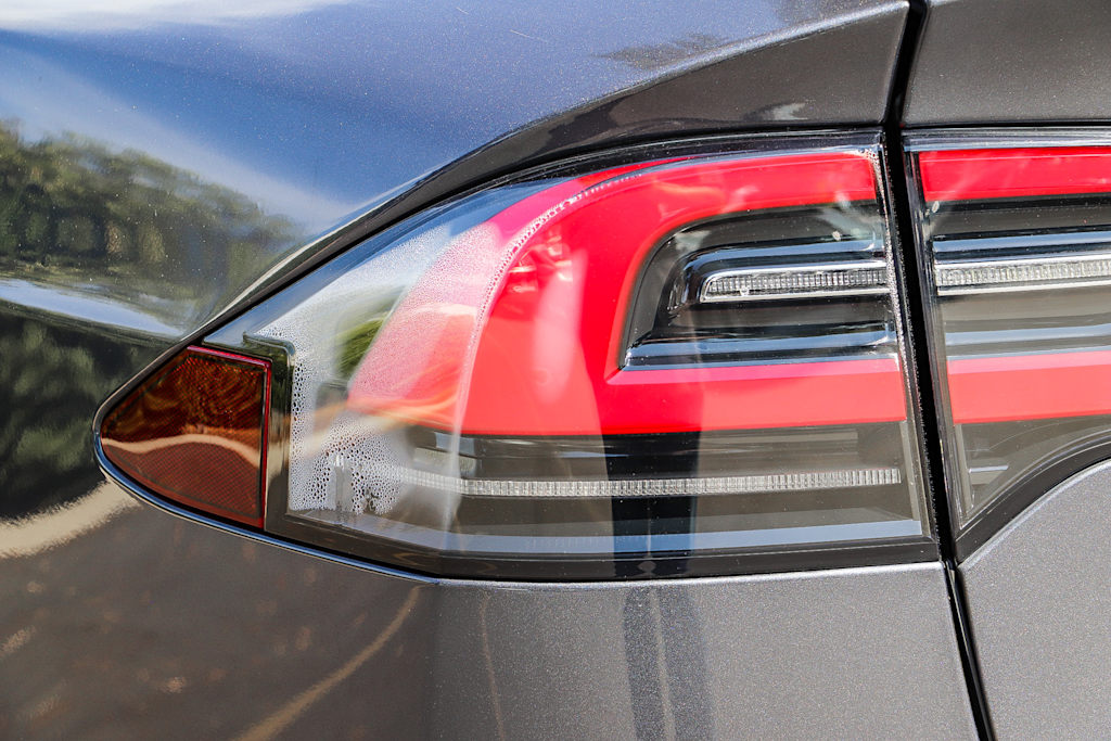 Thumbnail: 2020 Tesla Model X - 17