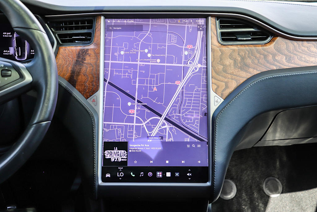 Thumbnail: 2020 Tesla Model X - 12