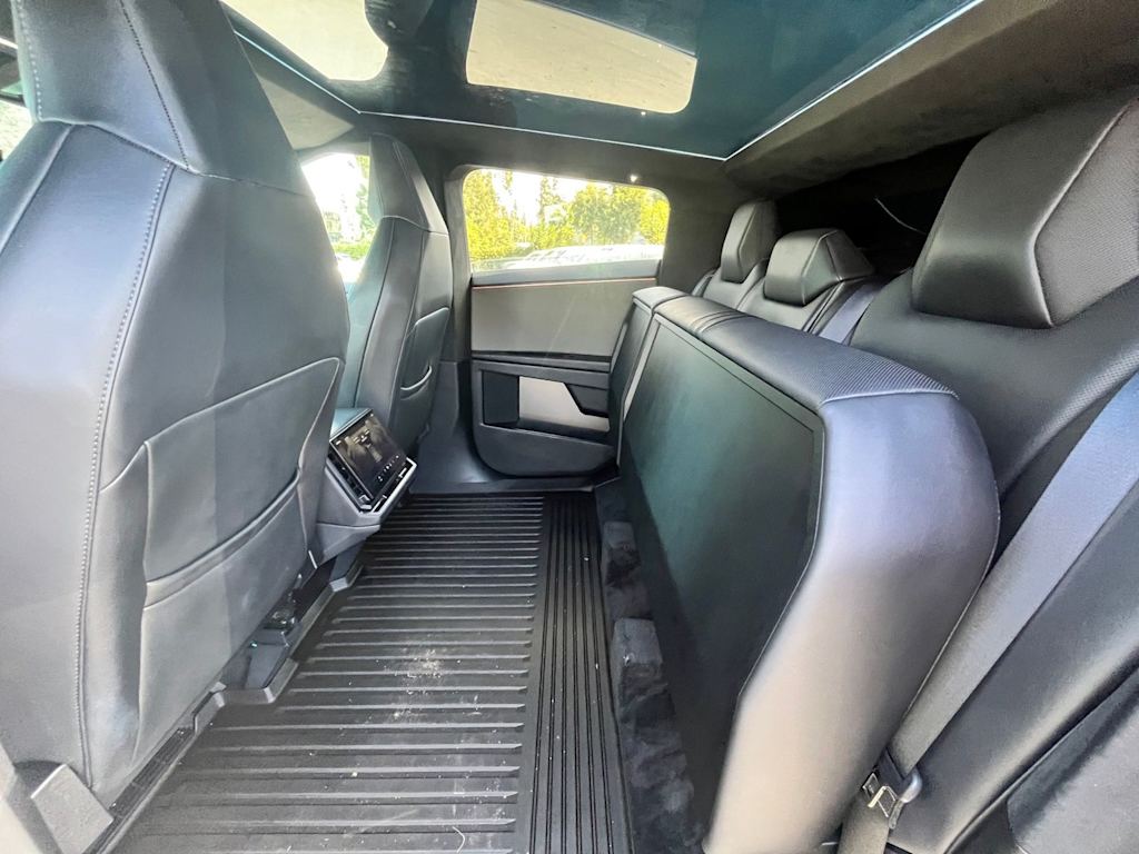 Thumbnail: 2024 Tesla Cybertruck - 6