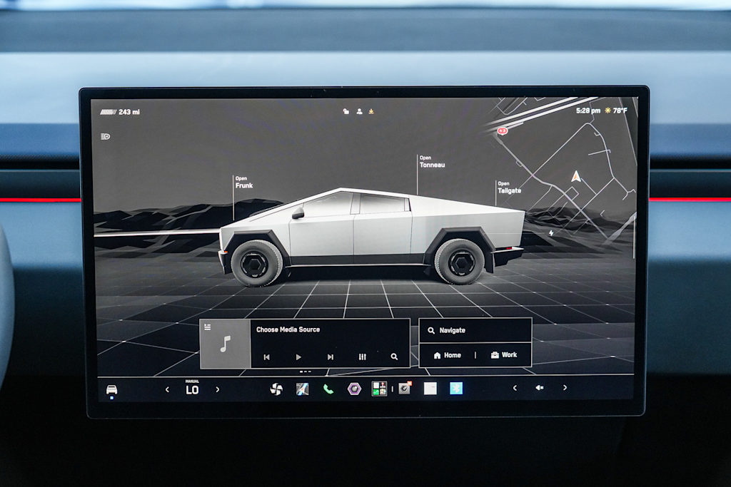 Thumbnail: 2026 Tesla Cybertruck - 10