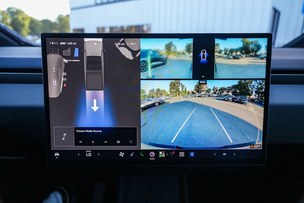 Thumbnail: 2026 Tesla Cybertruck - 22