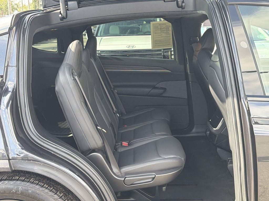 Thumbnail: 2024 Tesla Model X - 35