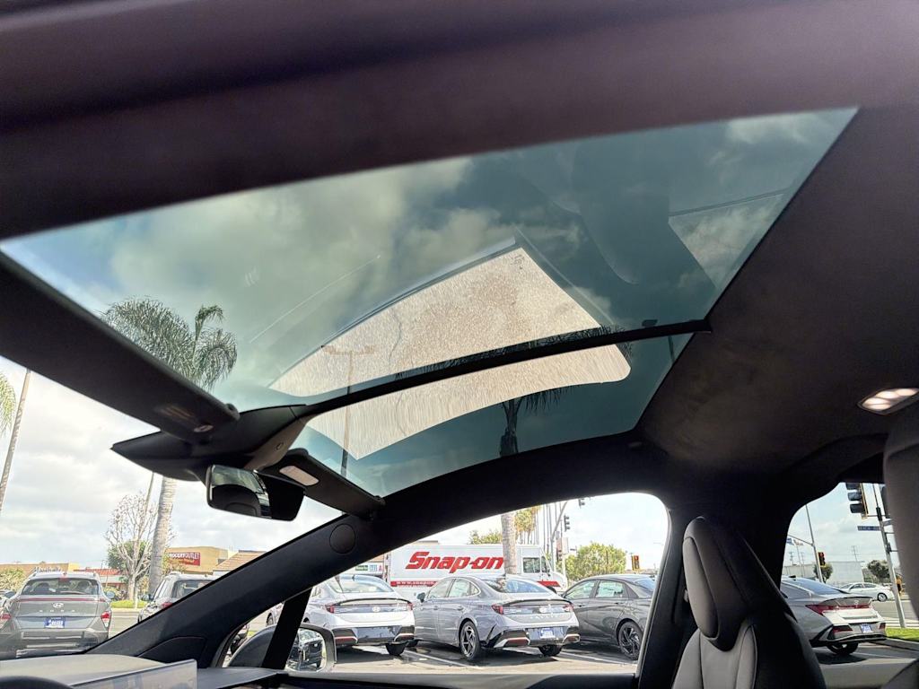 Thumbnail: 2024 Tesla Model X - 19