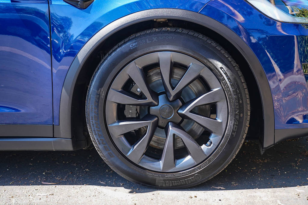 Thumbnail: 2023 Tesla Model X - 19
