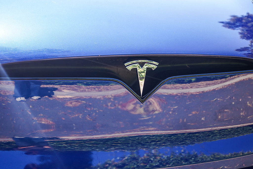 Thumbnail: 2023 Tesla Model X - 6