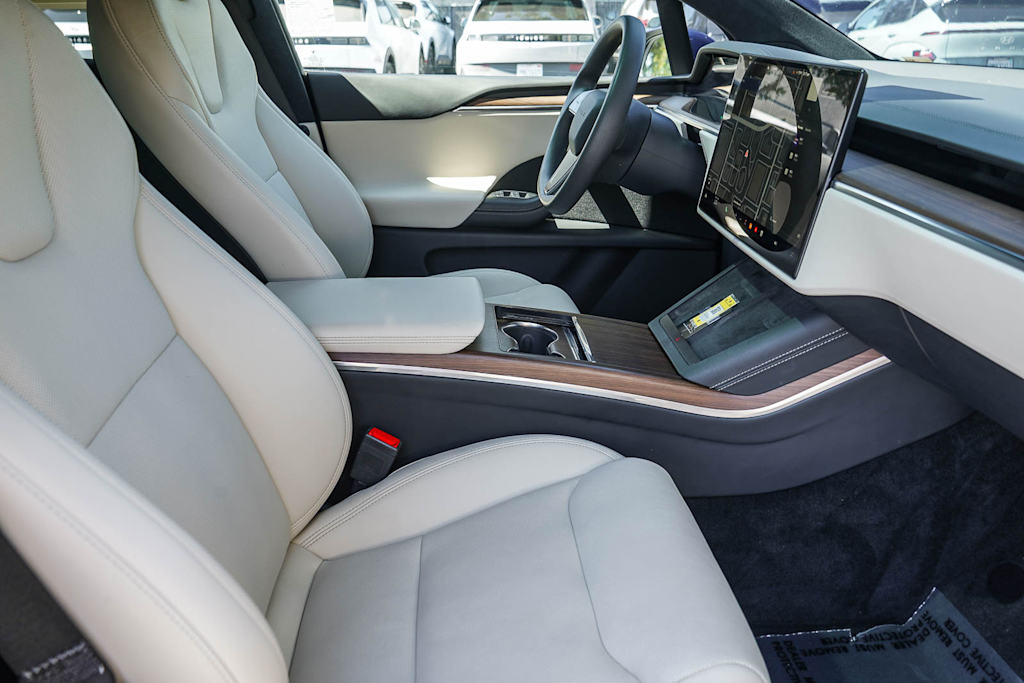 Thumbnail: 2023 Tesla Model X - 9
