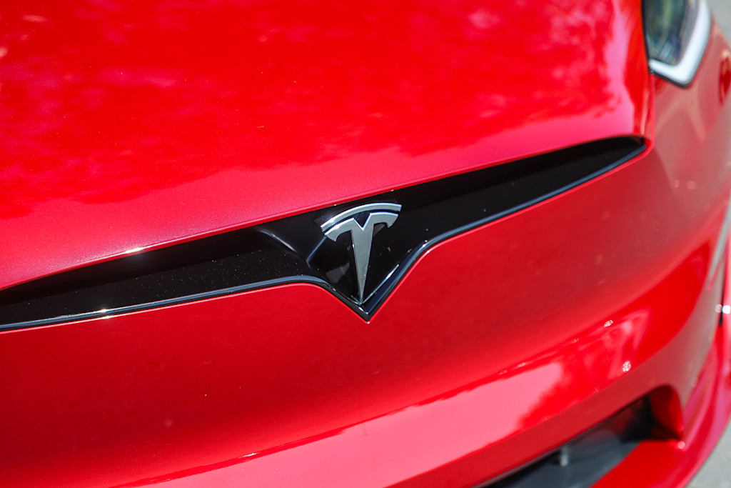 Thumbnail: 2025 Tesla Model X - 18