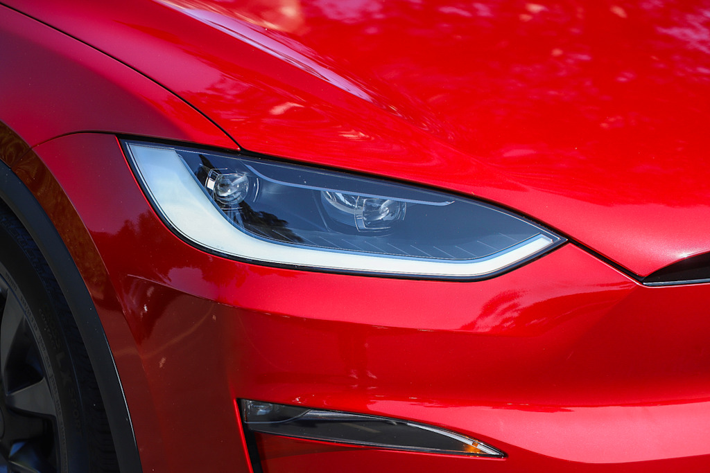 Thumbnail: 2025 Tesla Model X - 17