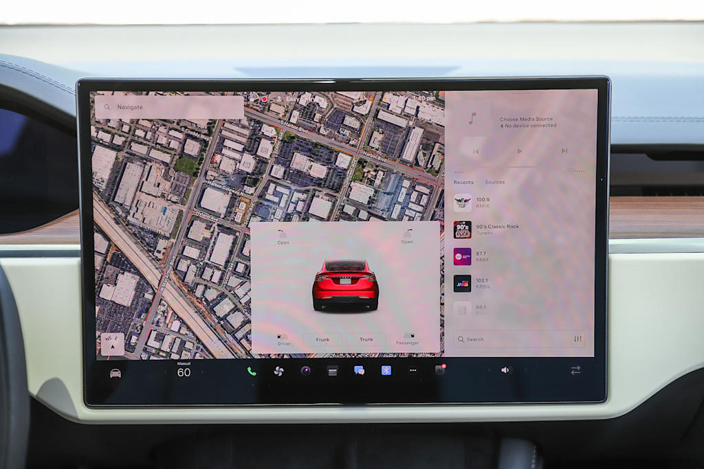 Thumbnail: 2025 Tesla Model X - 11