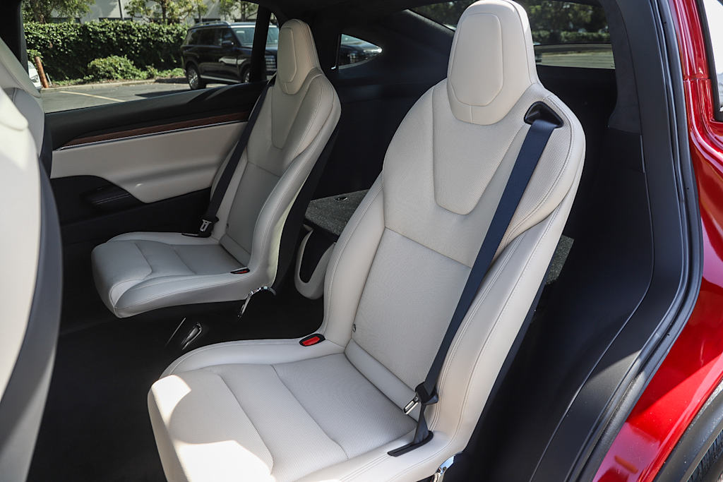 Thumbnail: 2025 Tesla Model X - 23