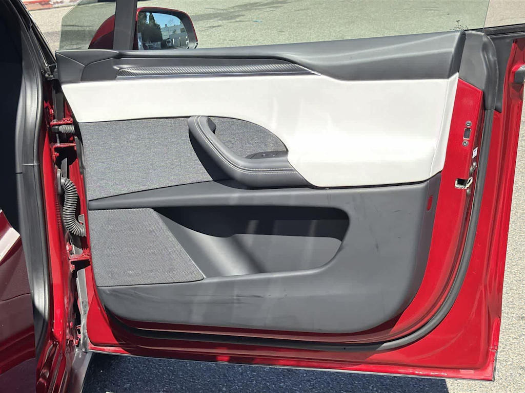 Thumbnail: 2023 Tesla Model X - 37