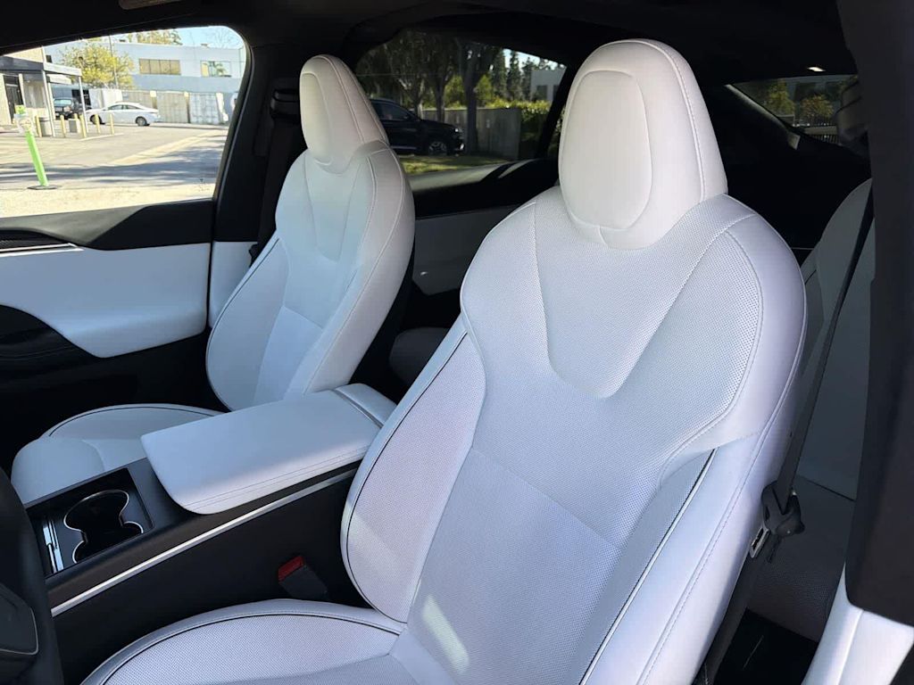 Thumbnail: 2023 Tesla Model X - 11