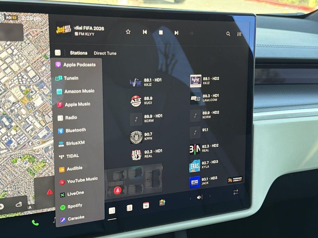 Thumbnail: 2023 Tesla Model X - 25