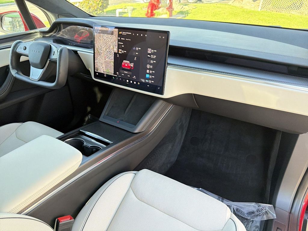 Thumbnail: 2023 Tesla Model X - 9