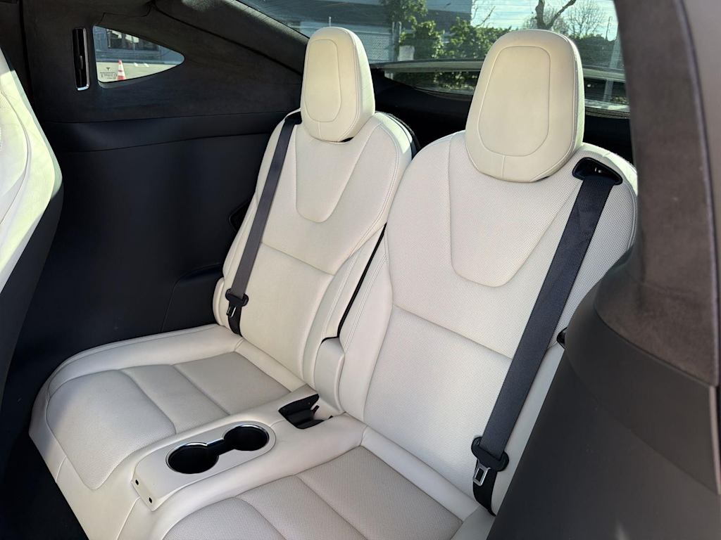 Thumbnail: 2023 Tesla Model X - 33