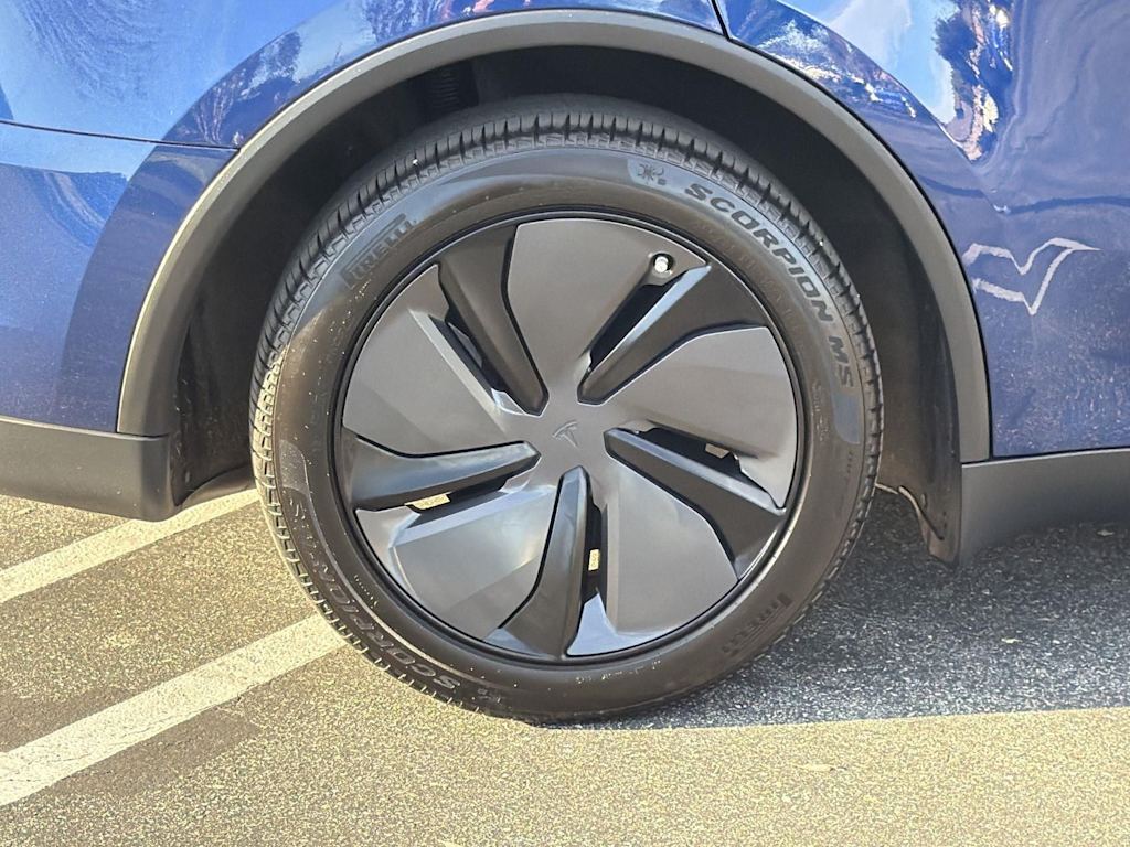 Thumbnail: 2026 Tesla Model Y - 7