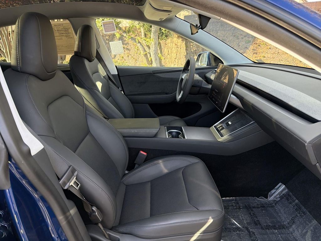 Thumbnail: 2026 Tesla Model Y - 37