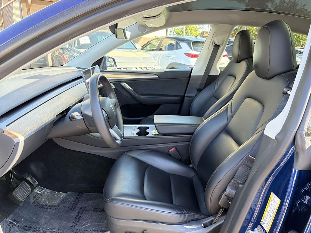 Thumbnail: 2024 Tesla Model Y - 9