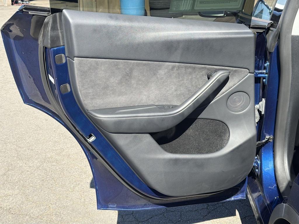 Thumbnail: 2024 Tesla Model Y - 33