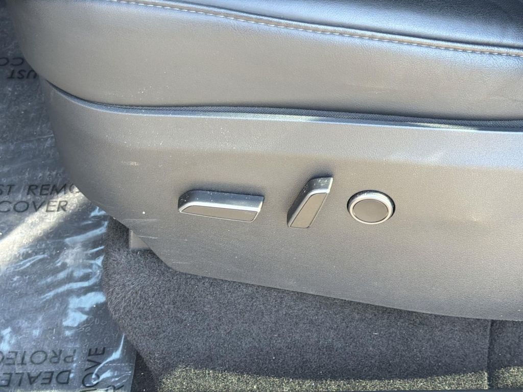 Thumbnail: 2024 Tesla Model Y - 32