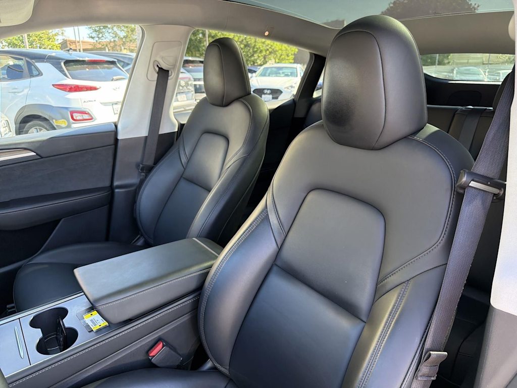 Thumbnail: 2024 Tesla Model Y - 10