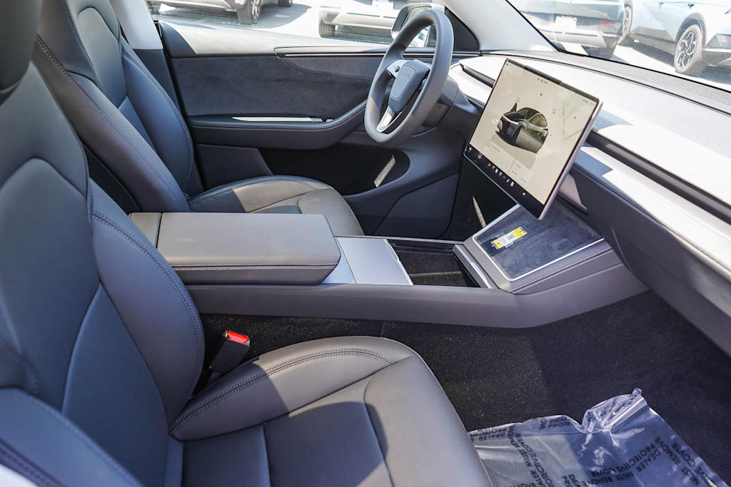 Thumbnail: 2026 Tesla Model Y - 7
