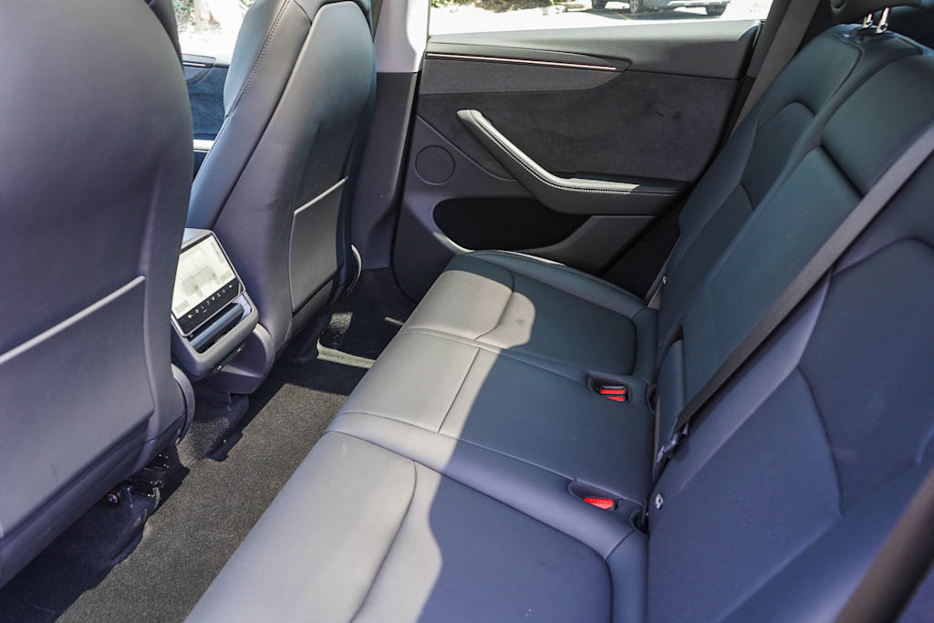 Thumbnail: 2026 Tesla Model Y - 9