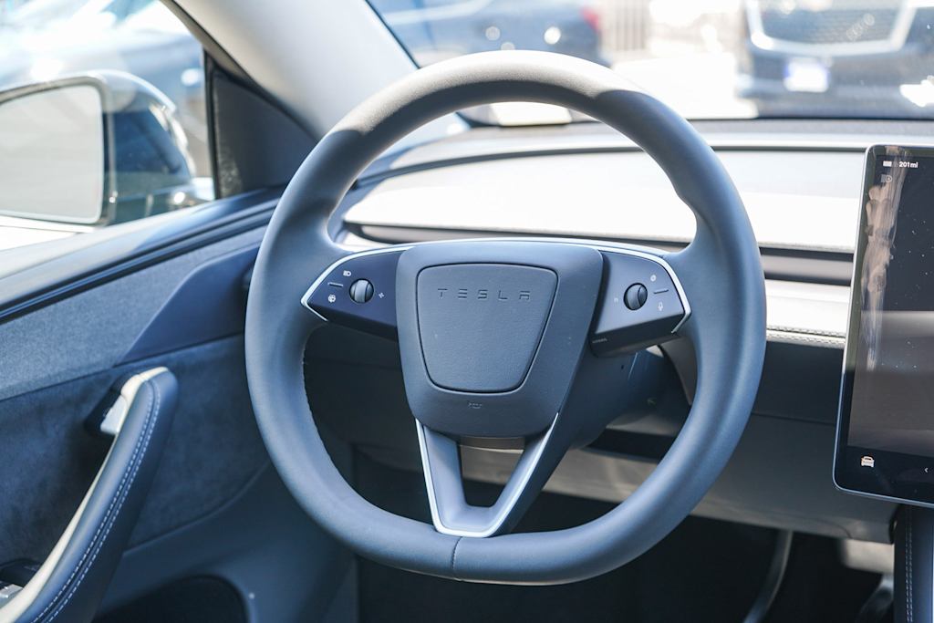 Thumbnail: 2026 Tesla Model Y - 6