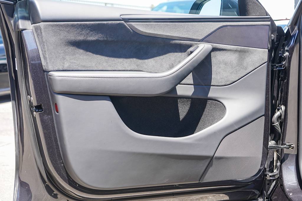 Thumbnail: 2026 Tesla Model Y - 21