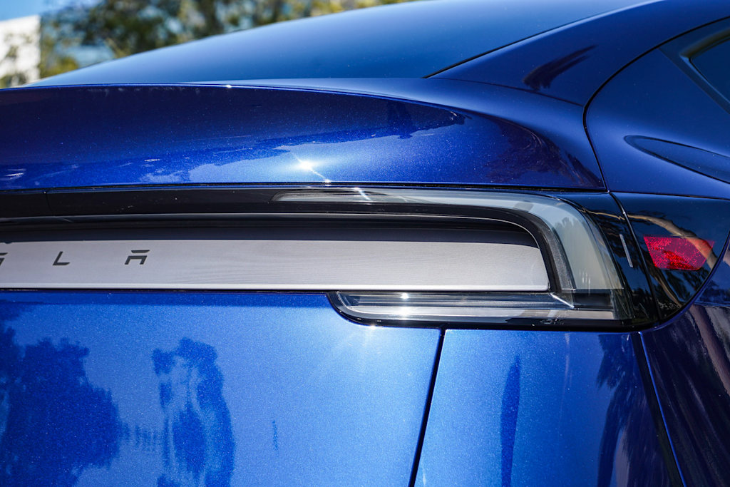 Thumbnail: 2026 Tesla Model Y - 17