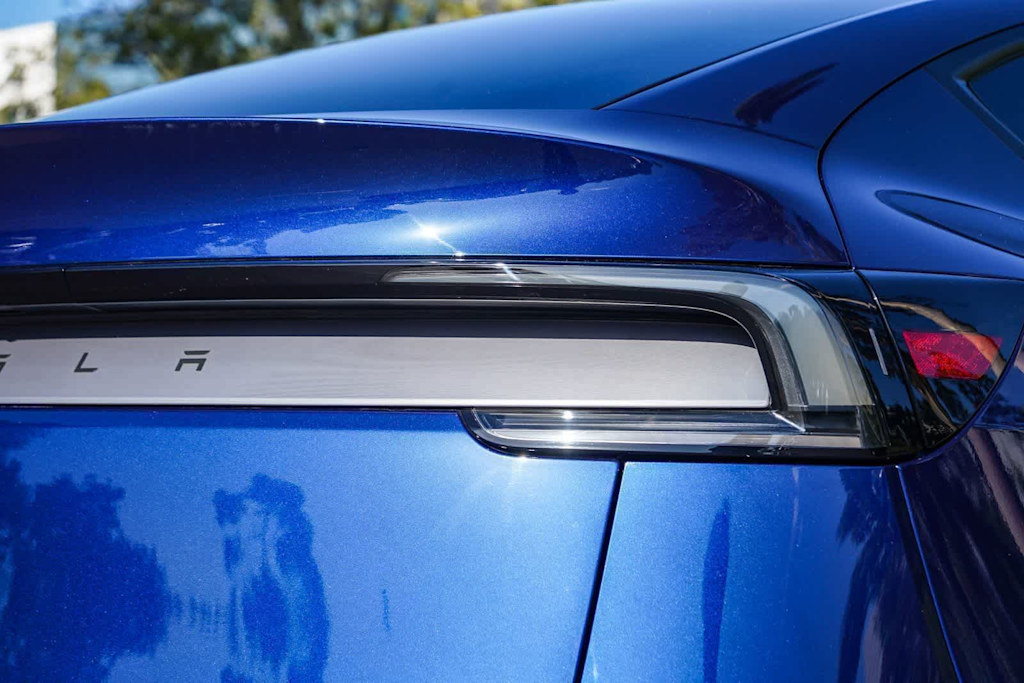 Thumbnail: 2026 Tesla Model Y - 17