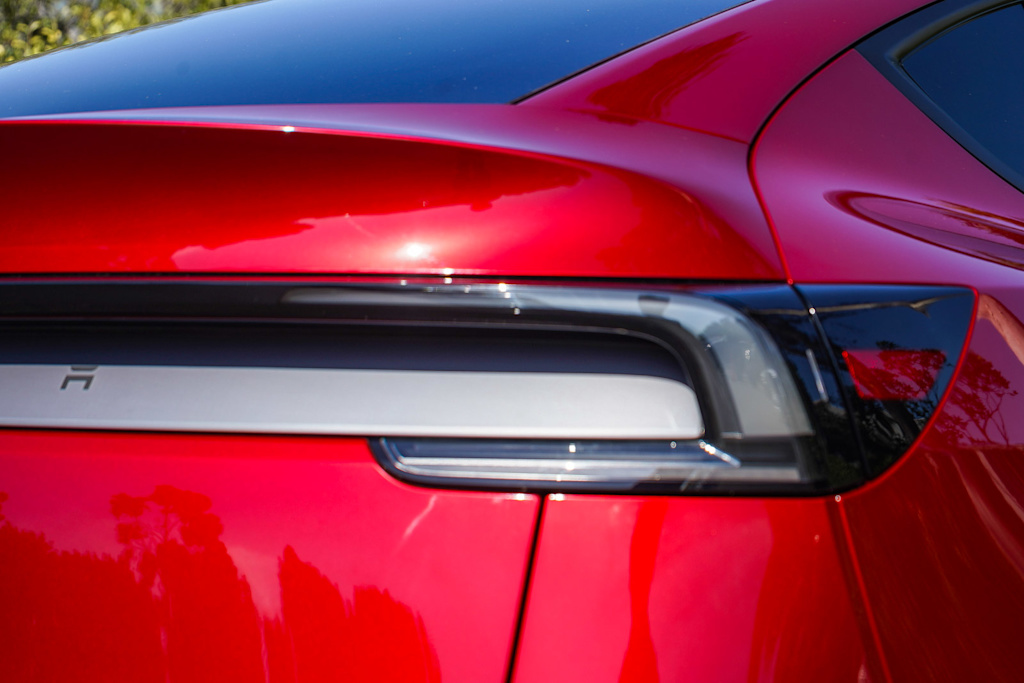 Thumbnail: 2026 Tesla Model Y - 17