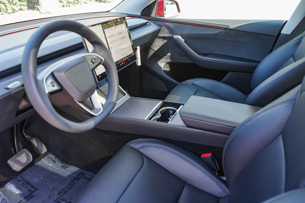 Thumbnail: 2026 Tesla Model Y - 10