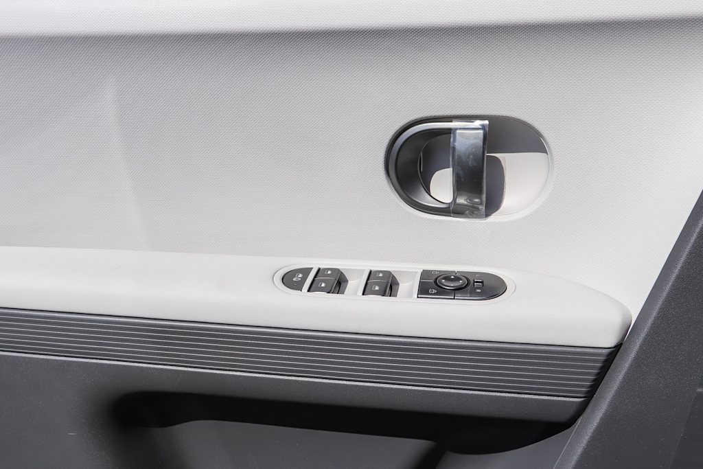 Thumbnail: 2026 Hyundai Ioniq 5 - 22