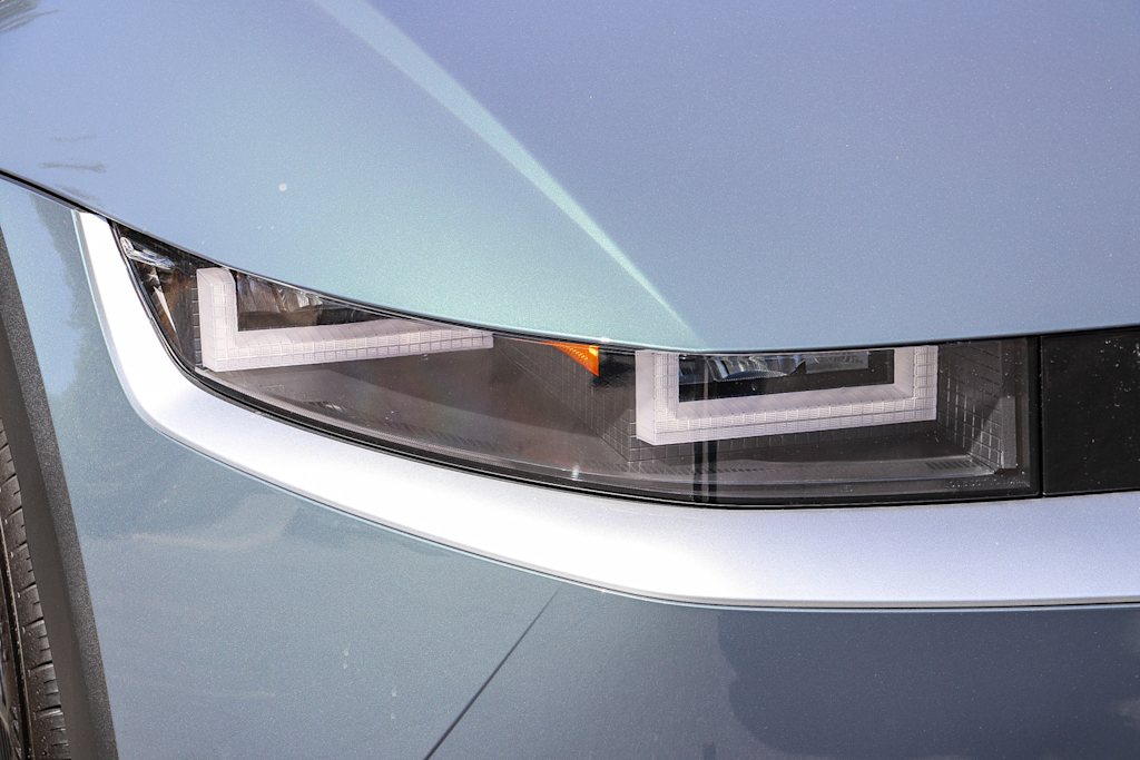 Thumbnail: 2026 Hyundai Ioniq 5 - 16