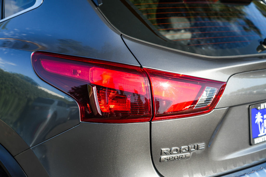 Thumbnail: 2018 Nissan Rogue Sport - 21