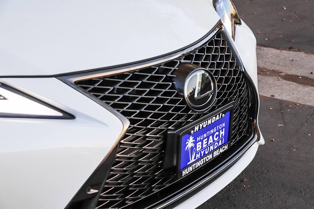 Thumbnail: 2021 Lexus RC - 18