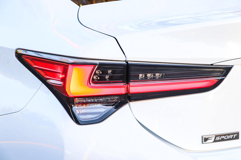 Thumbnail: 2021 Lexus RC - 20