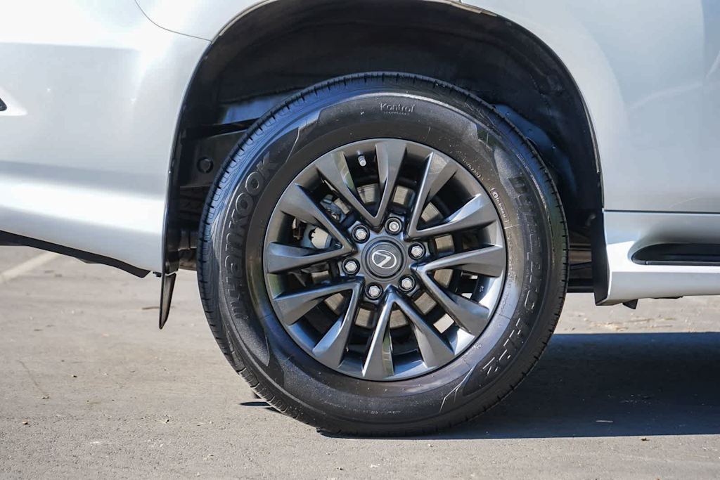 Thumbnail: 2021 Lexus GX - 6