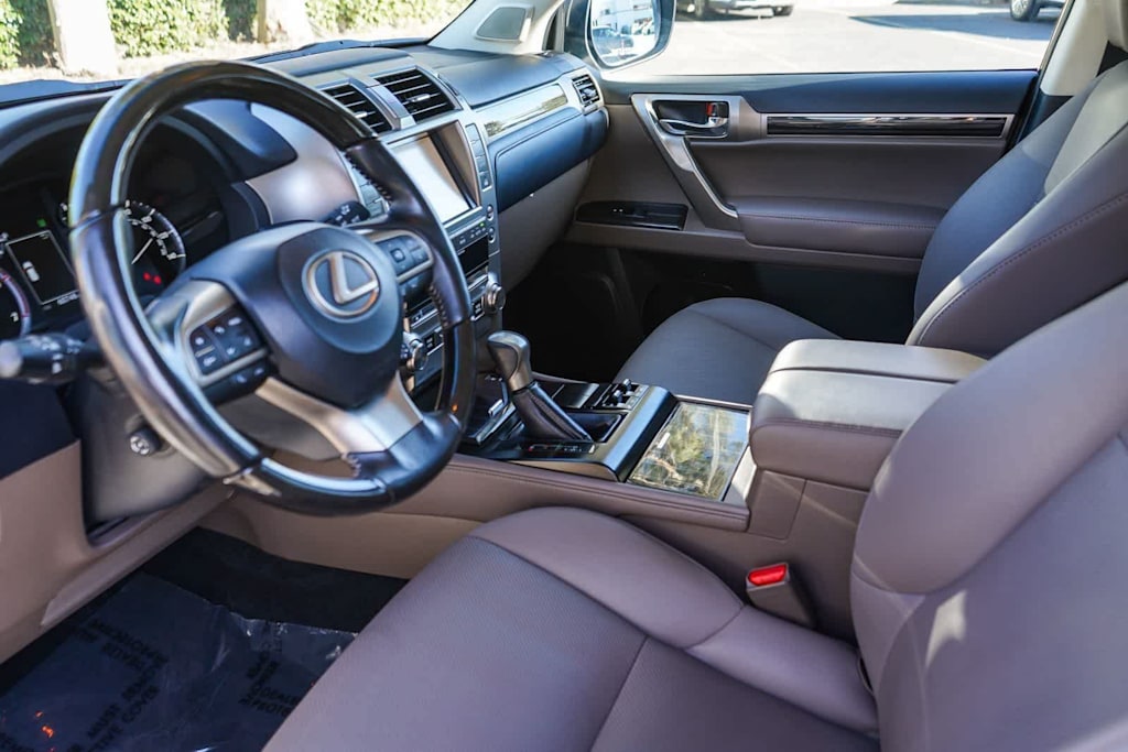 Thumbnail: 2021 Lexus GX - 12