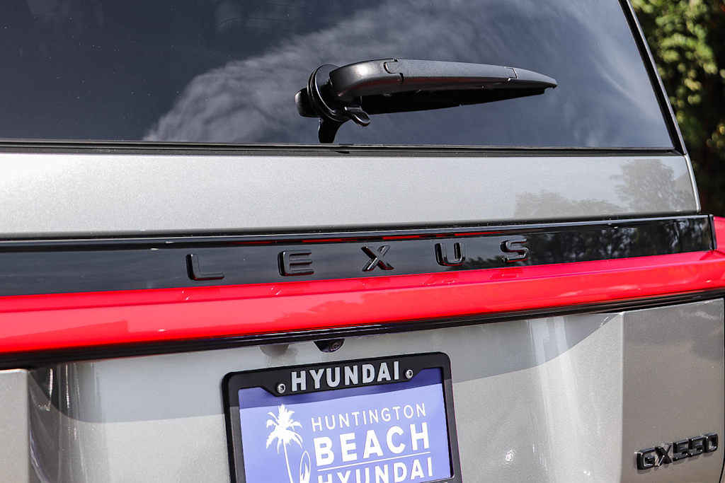 Thumbnail: 2025 Lexus ES - 22