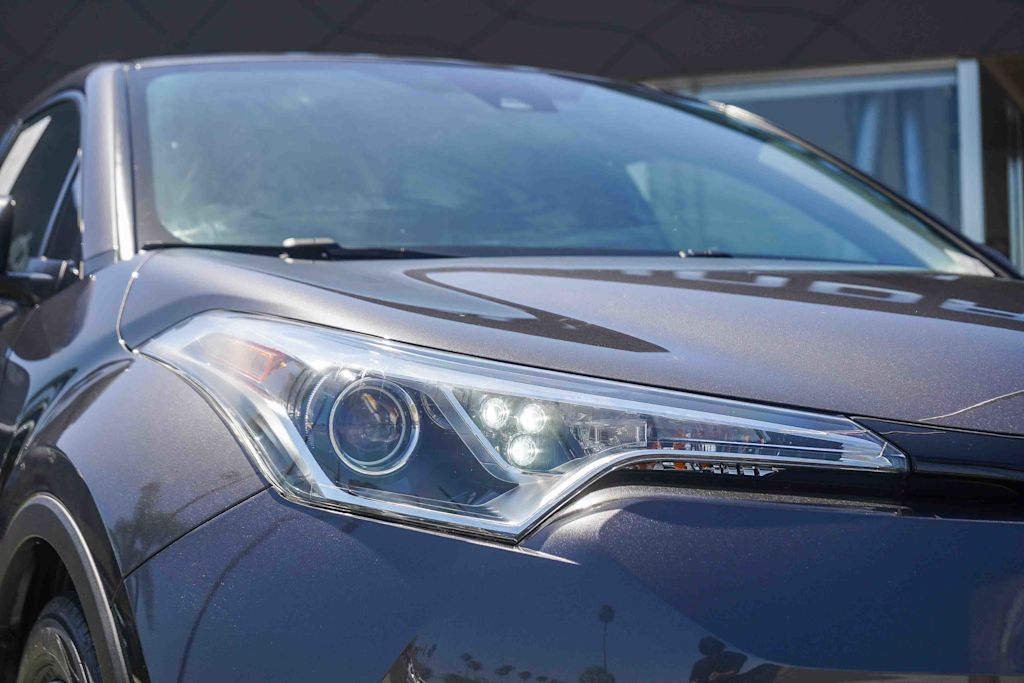 Thumbnail: 2019 Toyota C-HR - 22