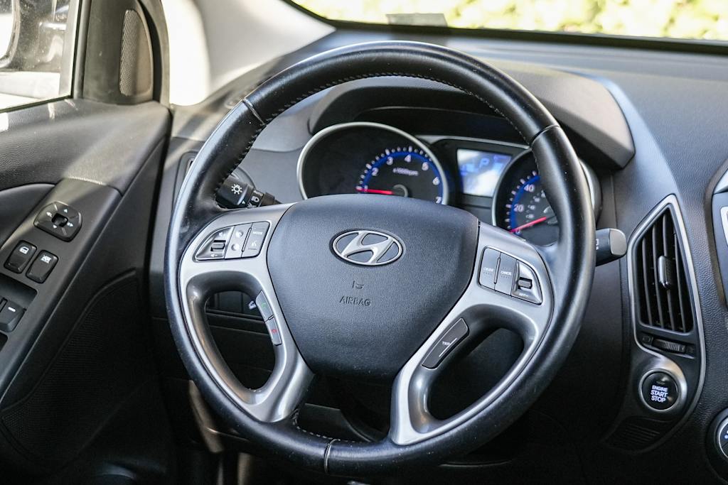 Thumbnail: 2015 Hyundai Tucson - 9
