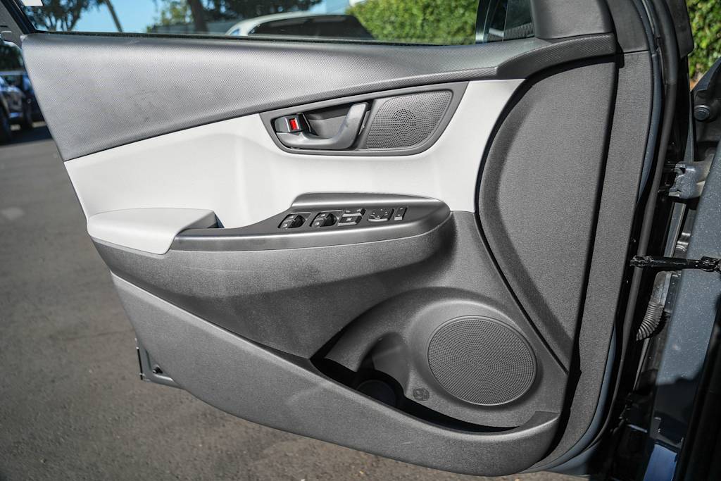 Thumbnail: 2023 Hyundai Kona - 27