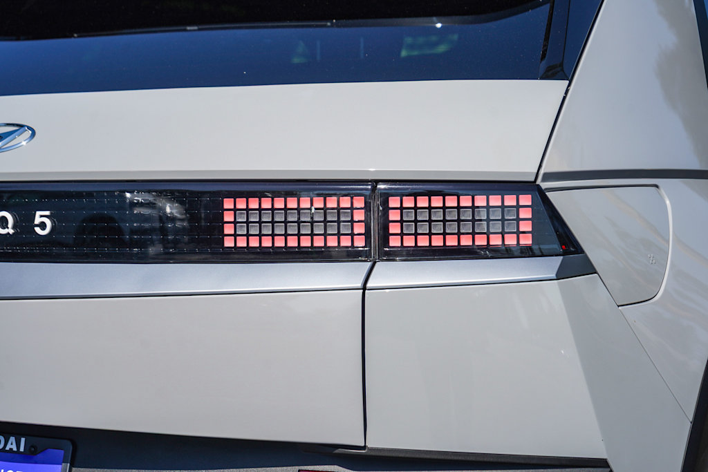 Thumbnail: 2024 Hyundai Ioniq 5 - 6