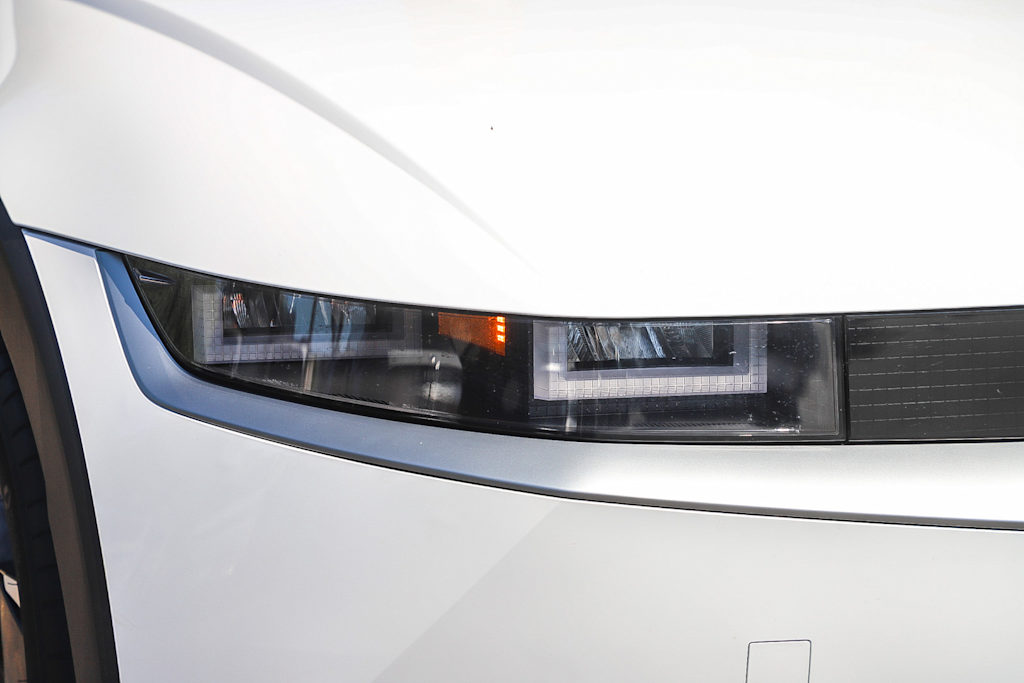 Thumbnail: 2024 Hyundai Ioniq 5 - 16