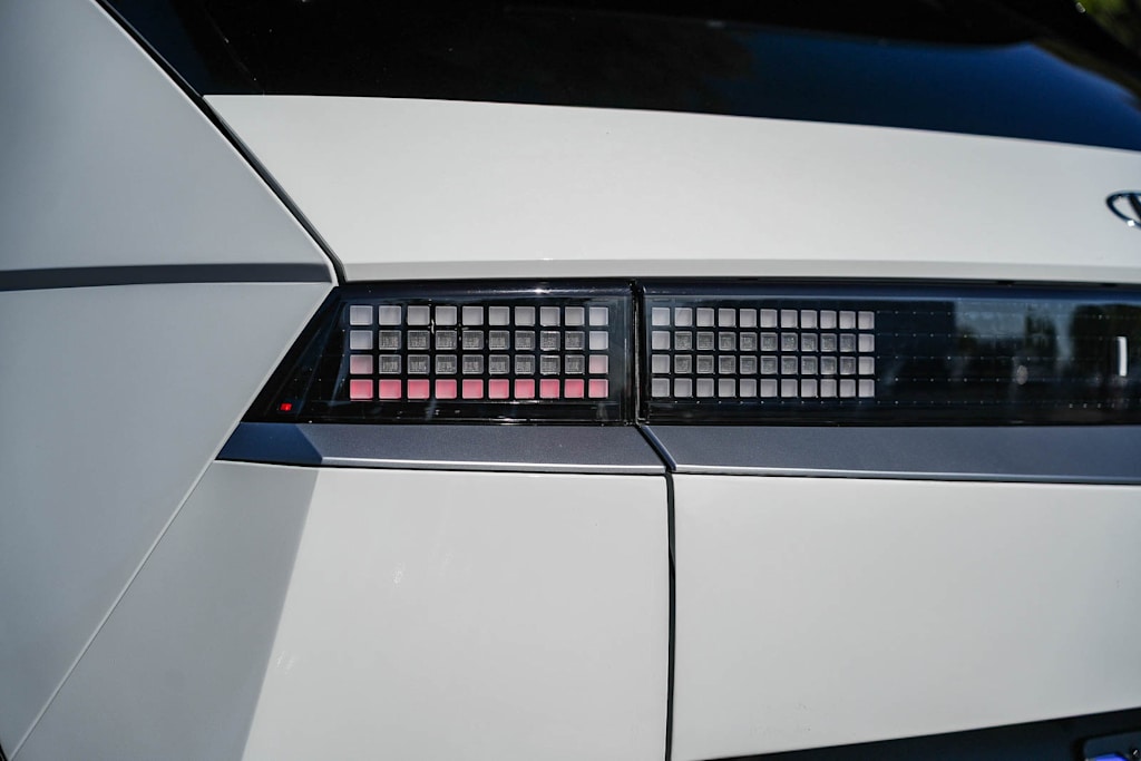 Thumbnail: 2024 Hyundai Ioniq 5 - 18