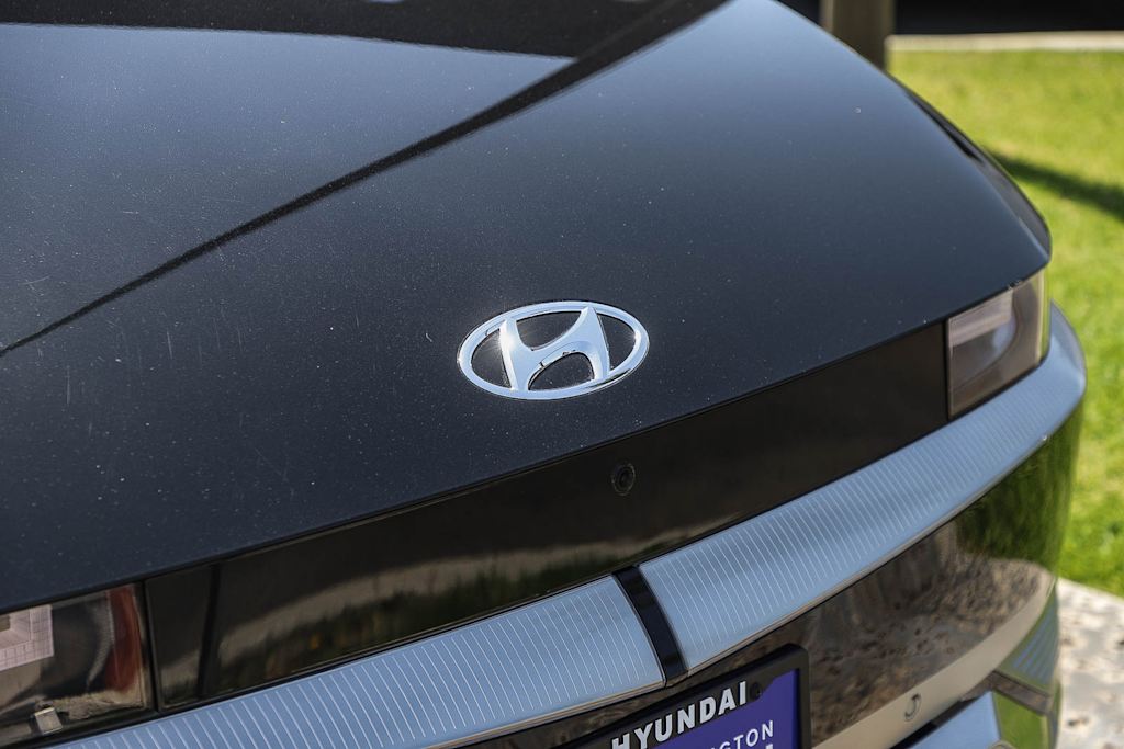 Thumbnail: 2024 Hyundai Ioniq 5 - 16