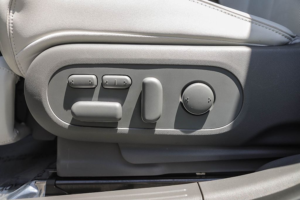 Thumbnail: 2024 Hyundai Ioniq 5 - 24